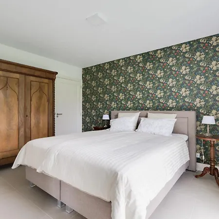 Bij Orienshuis 3*