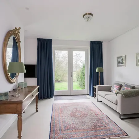 Bij Orienshuis Bed & Breakfast 3*