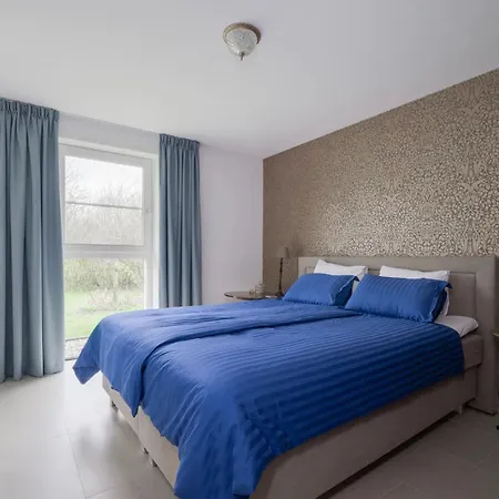 Bij Orienshuis 3*